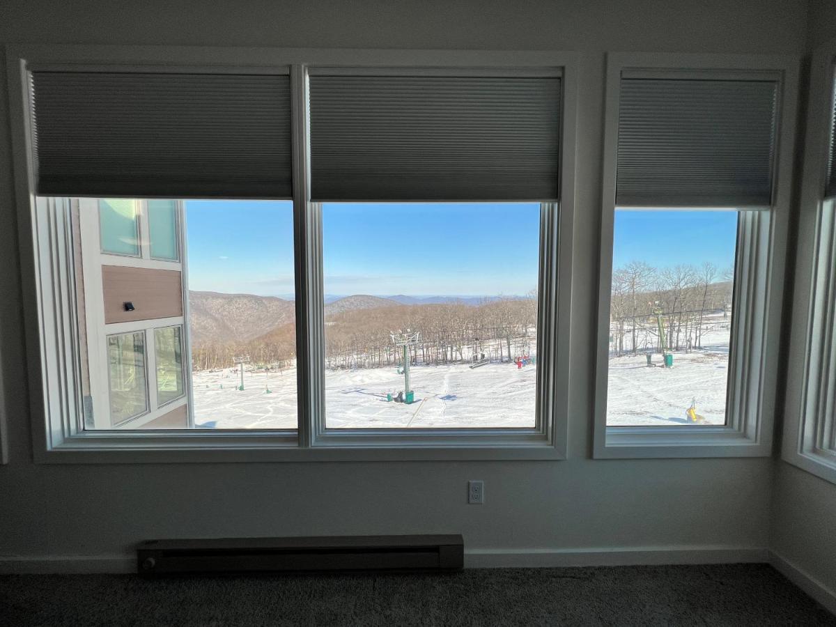 Diamond Adventure Slope Side With Foosball And Arcade At Wintergreen Resort Esterno foto